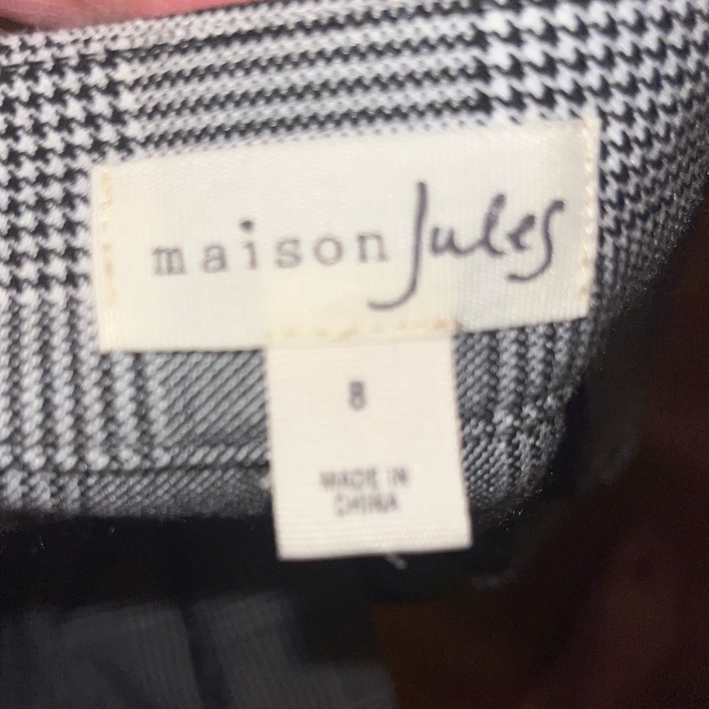 NWT!! Maison Jules Women's Plaid Capri Pants Gray Size 8 - Picture 7 of 15